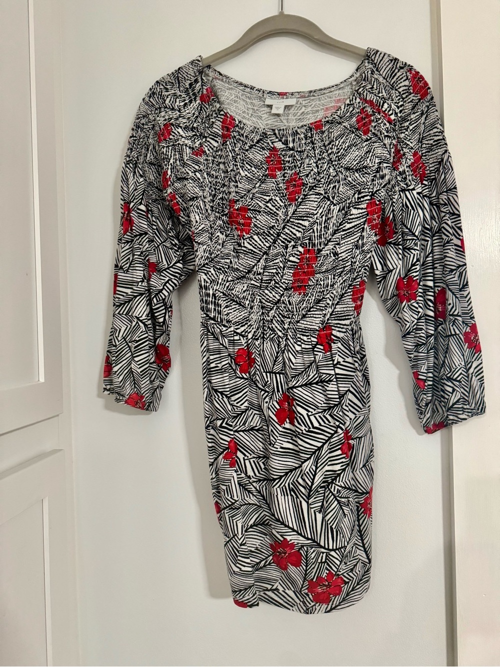 Lovely J.Jill Peasant Style Smocked Blouse - M